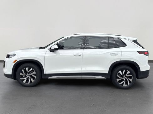 New 2026 Volkswagen Tiguan S image 3