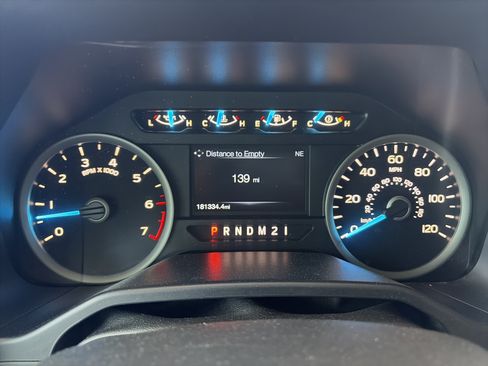 Used 2016 Ford F150 XLT w/ Equipment Group 302A Luxury AWD/4WD image 28
