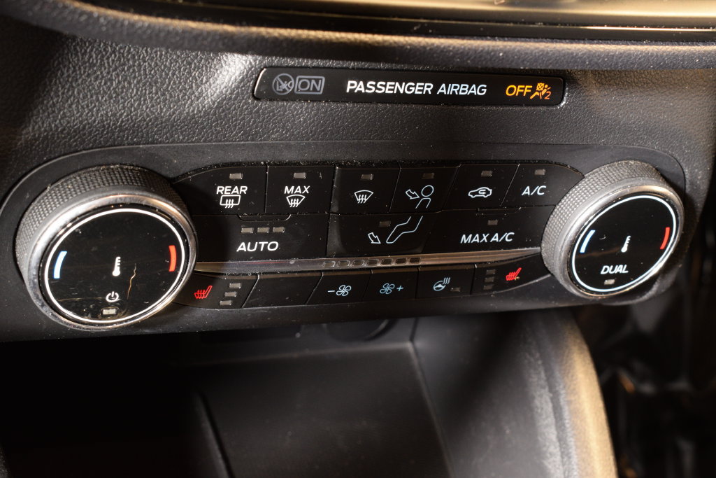 Used 2025 Ford Escape ST-Line Select AWD/4WD image 23