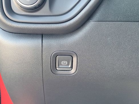 Used 2024 Chevrolet Silverado 1500 Custom Trail Boss image 22