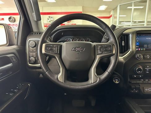 Used 2021 Chevrolet Silverado 1500 RST image 14