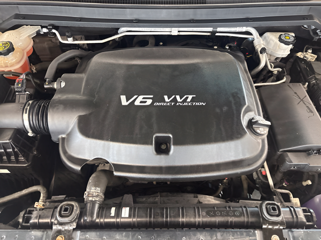 Used 2019 Chevrolet Colorado W/T w/ WT Convenience Package AWD/4WD image 16