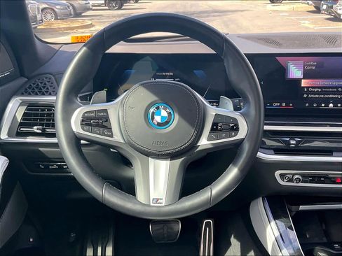 Used 2024 BMW X5 xDrive50e w/ Executive Package image 8