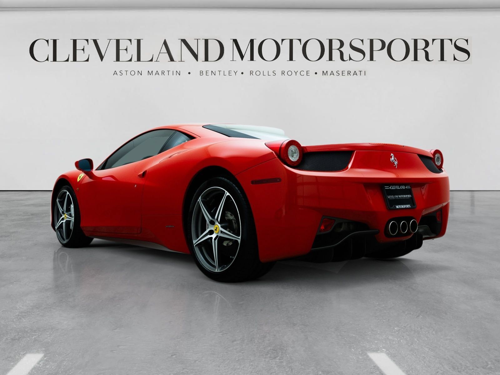 Used 2012 Ferrari 458 Italia Coupe RWD image 2