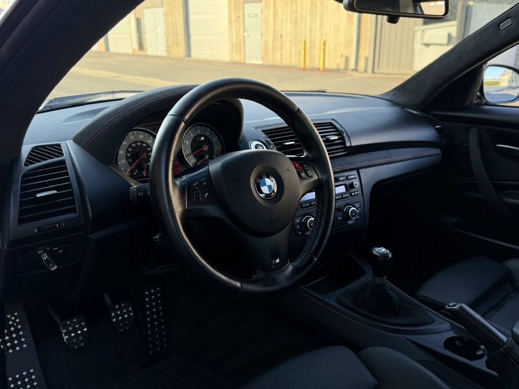 Used 2011 BMW 1 Series M RWD image 16