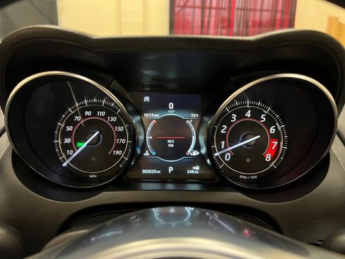 Used 2019 Jaguar F-TYPE image 26