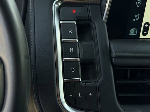 Certified 2023 Chevrolet Suburban LT image 21