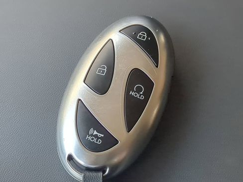 Used 2025 Hyundai Santa Fe XRT image 31