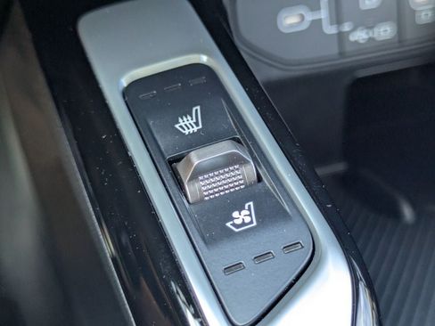 Used 2024 Kia Sorento SX AWD/4WD image 24