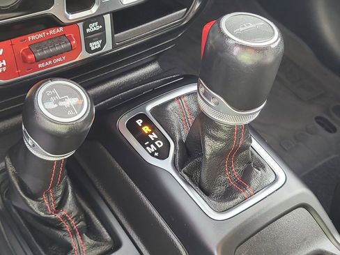 Used 2022 Jeep Gladiator Rubicon w/ LED Lighting Group image 24