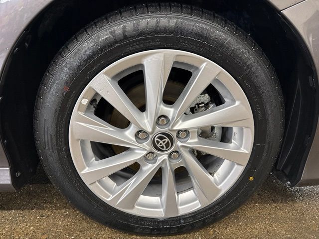 Used 2023 Toyota Camry LE w/ Cold Weather Package AWD/4WD image 10