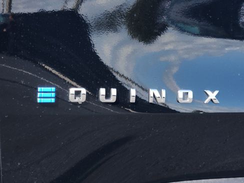 New 2026 Chevrolet Equinox EV LT image 5