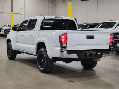 Used 2022 Toyota Tacoma SR5 image 11