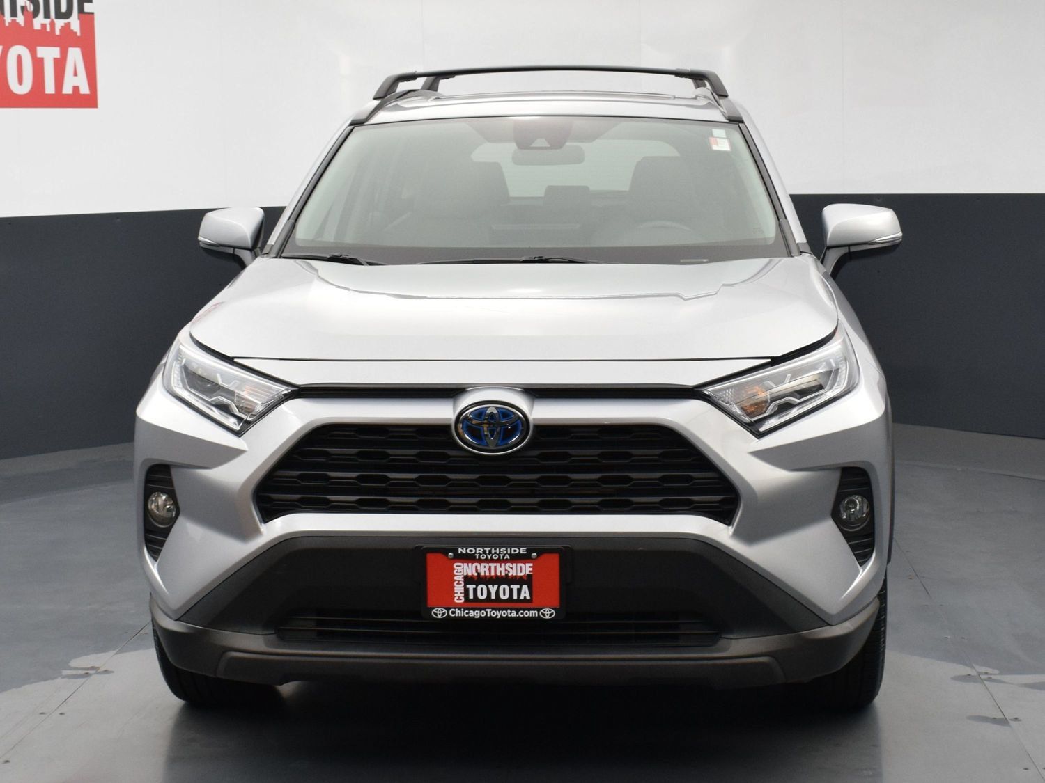 Used 2021 Toyota RAV4 XLE Premium AWD/4WD image 7