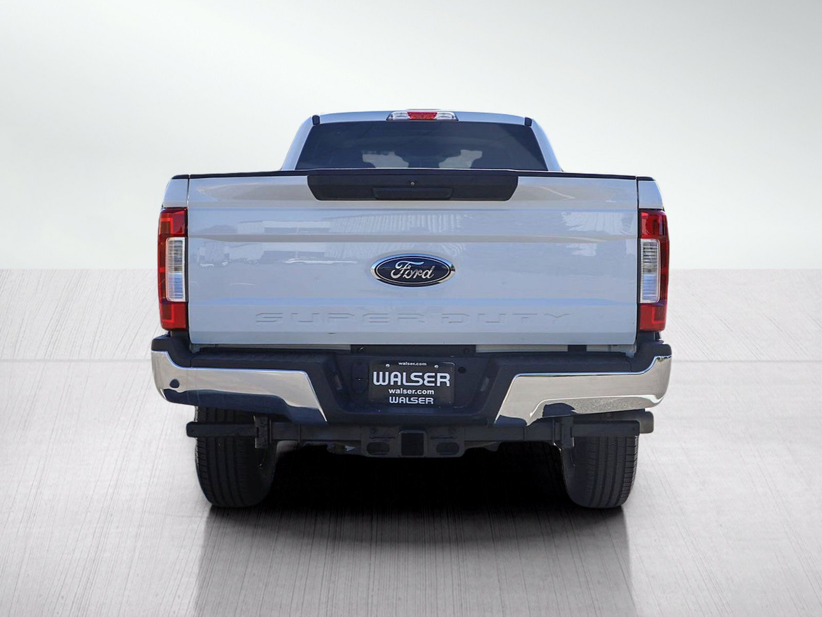 Used 2017 Ford F350 XLT AWD/4WD image 4