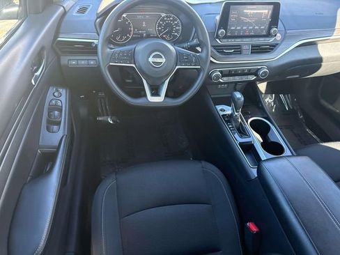 Certified 2024 Nissan Altima 2.5 SV image 7