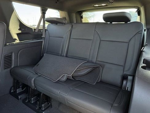 New 2026 Chevrolet Suburban LT w/ Comfort Package image 24