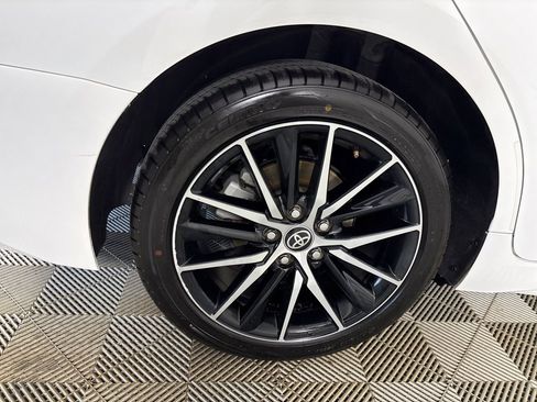 Used 2024 Toyota Camry SE image 31