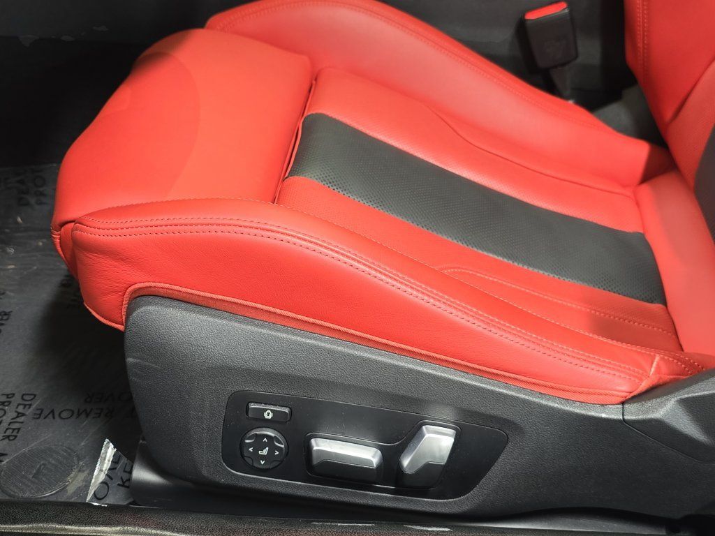 Used 2024 BMW M4 xDrive Competition w/ Executive Package AWD/4WD image 28