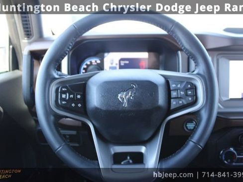 Used 2023 Ford Bronco Outer Banks image 13