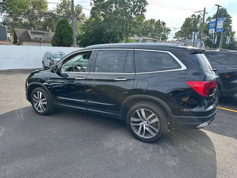 Used 2018 Honda Pilot Touring image 7