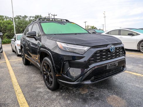 Used 2023 Toyota RAV4 SE AWD/4WD image 6