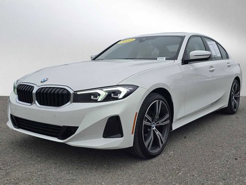 Used 2023 BMW 330i Sedan w/ Premium Package image 7