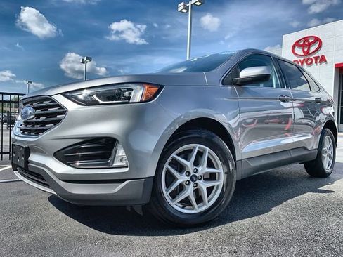 Used 2021 Ford Edge SEL w/ Convenience Package AWD/4WD image 4