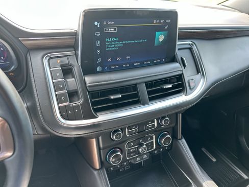Used 2023 Chevrolet Tahoe High Country AWD/4WD image 16