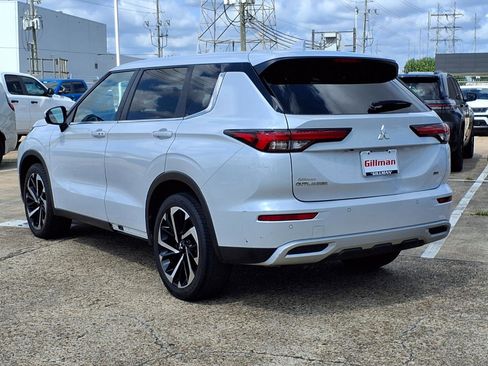Used 2024 Mitsubishi Outlander SE FWD image 4