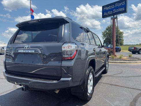 Used 2024 Toyota 4Runner SR5 RWD image 5