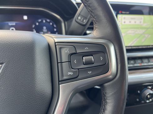 Used 2022 Chevrolet Silverado 1500 LT AWD/4WD image 23