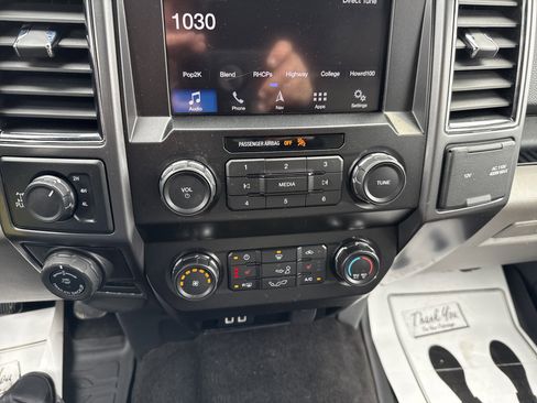 Used 2019 Ford F150 XLT w/ Equipment Group 302A Luxury image 28