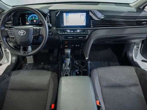 Used 2025 Toyota Camry LE FWD image 16