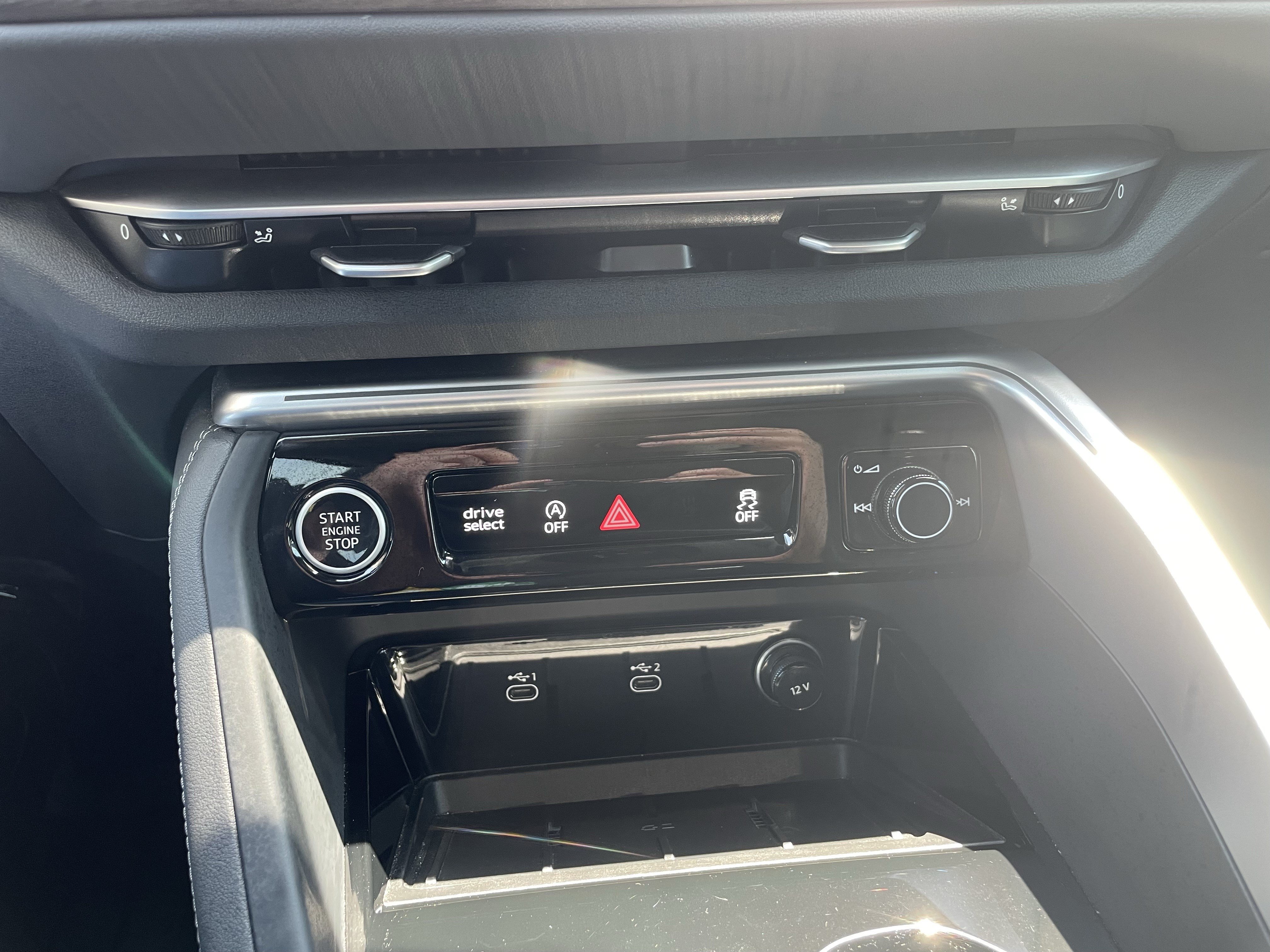 Used 2025 Audi Q5 Premium AWD/4WD image 33