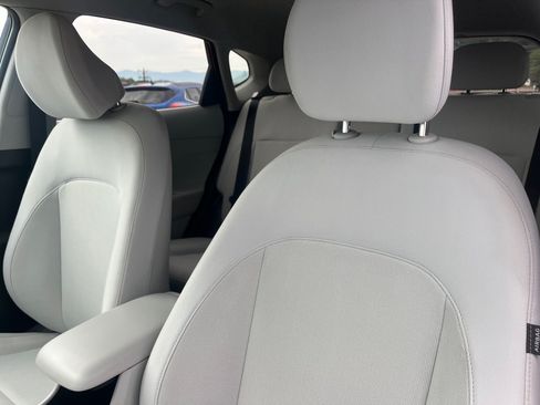Used 2024 Hyundai Kona SEL AWD/4WD image 18