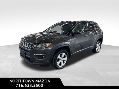 Used 2018 Jeep Compass Latitude w/ Popular Equipment Group AWD/4WD image 1