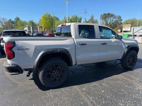 New 2026 Chevrolet Colorado Trail Boss AWD/4WD image 3