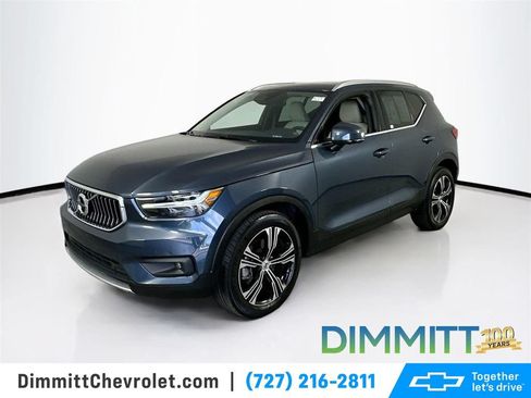 Used 2022 Volvo XC40 T4 Inscription w/ Advanced Package FWD image 1