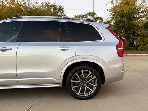 Used 2019 Volvo XC90 T6 Momentum w/ Protection Package Premier image 16