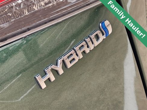 Used 2024 Toyota Highlander XLE image 13