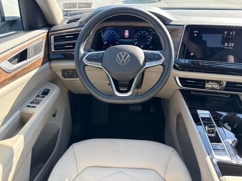 Used 2024 Volkswagen Atlas SE w/ Black Wheel Package AWD/4WD image 21