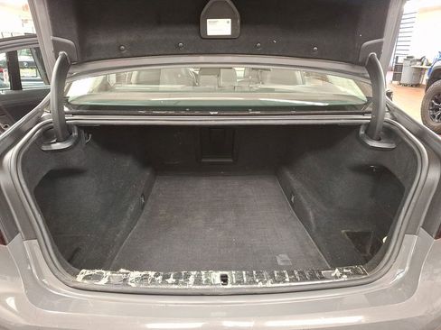 Used 2022 BMW 740i xDrive w/ Premium Package AWD/4WD image 27