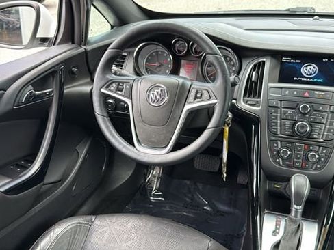 Used 2019 Buick Cascada Premium image 13
