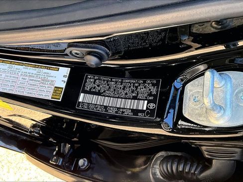 Used 2015 Toyota Prius Two FWD image 34