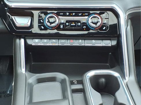 Used 2024 GMC Sierra 2500 Denali Ultimate w/ Max Trailering Package AWD/4WD image 26