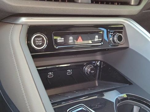 Used 2025 Audi Q5 Prestige AWD/4WD image 26