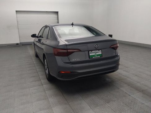 Used 2024 Volkswagen Jetta SE FWD image 5