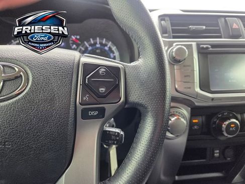 Used 2019 Toyota 4Runner SR5 Premium image 14