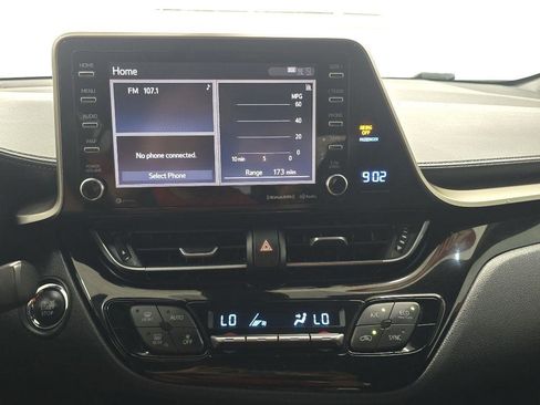 Used 2019 Toyota C-HR XLE FWD image 26